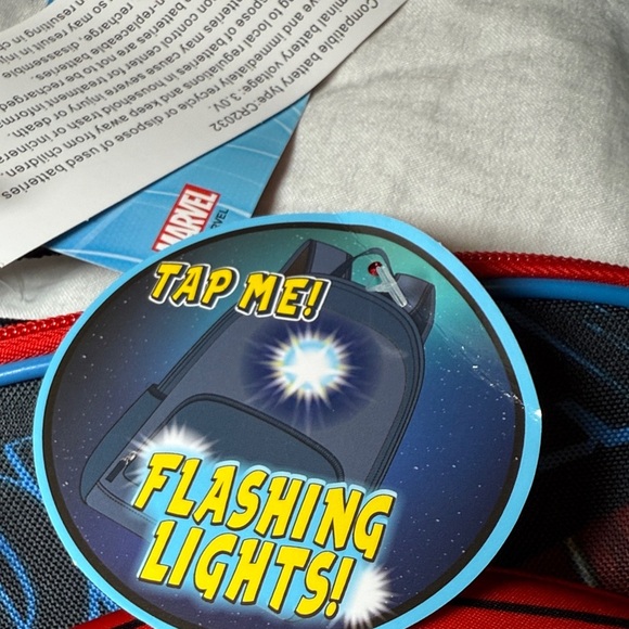 NEW- Marvel SpiderMan Mask Boys Light-Up 17" Backpack 3D Face Black & Red Kids - Picture 7 of 12